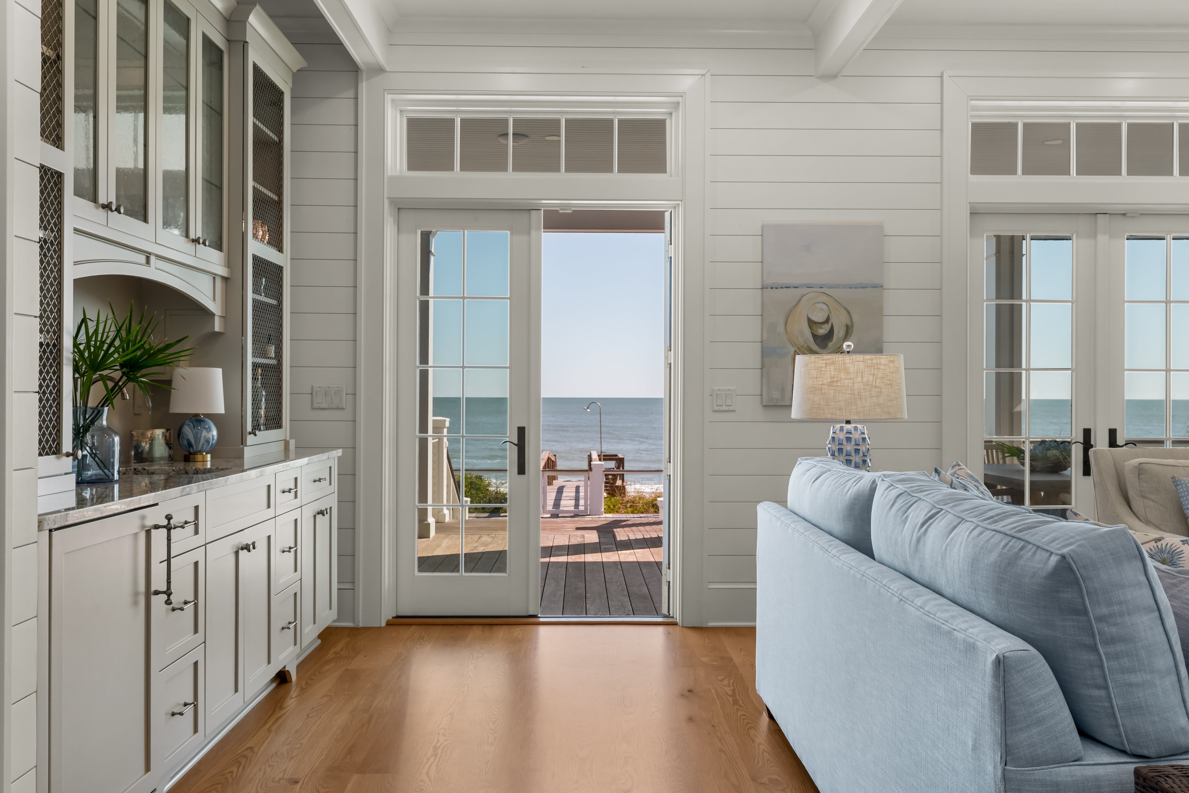How to Design a Beach House That Loves Real Life – SusanTeacheyDesign